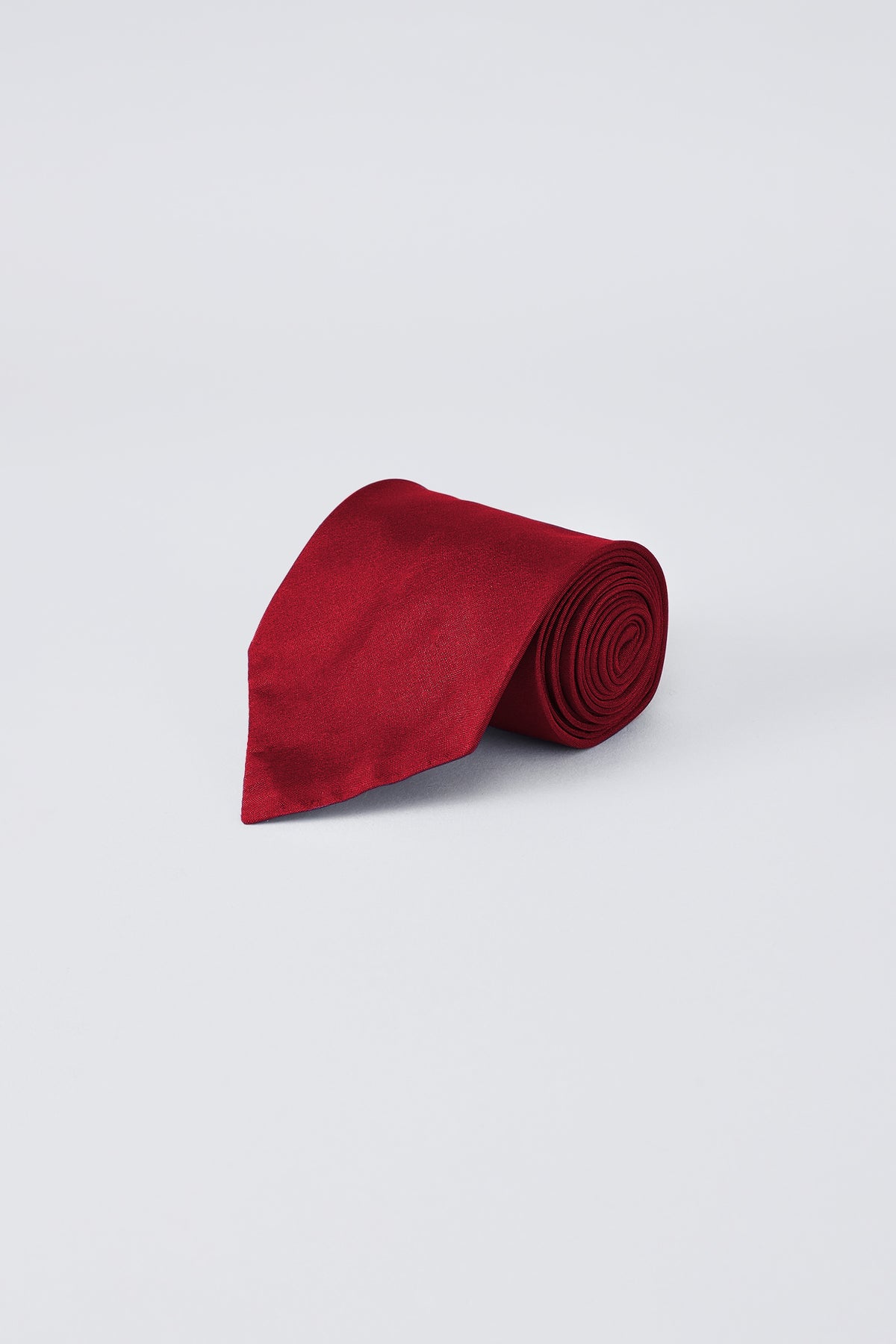 Solid Silk Tie in Dark Carmine-Red 