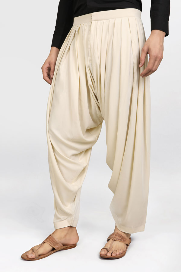 Ivory patiala pants Design by Pranay Baidya Men at Pernia's Pop Up Shop 2024